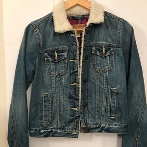 Hollister jean jacket with fleece lining